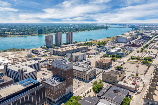 525 W Lafayette Boulevard, Detroit, MI 48226