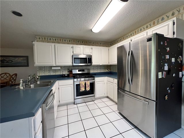 2009 S 11th Street, Rogers, AR 72758