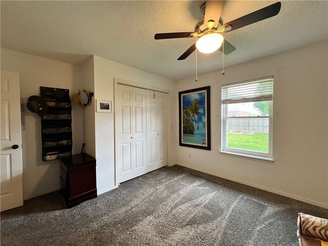 2009 S 11th Street, Rogers, AR 72758