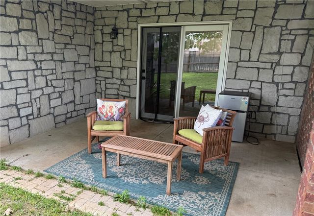 2009 S 11th Street, Rogers, AR 72758