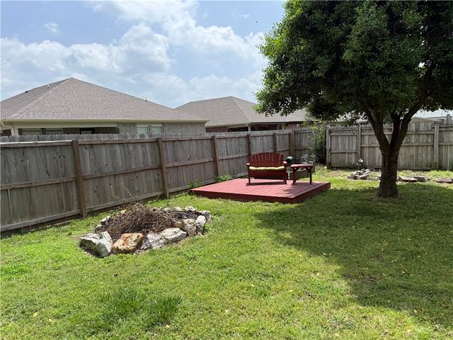 2009 S 11th Street, Rogers, AR 72758