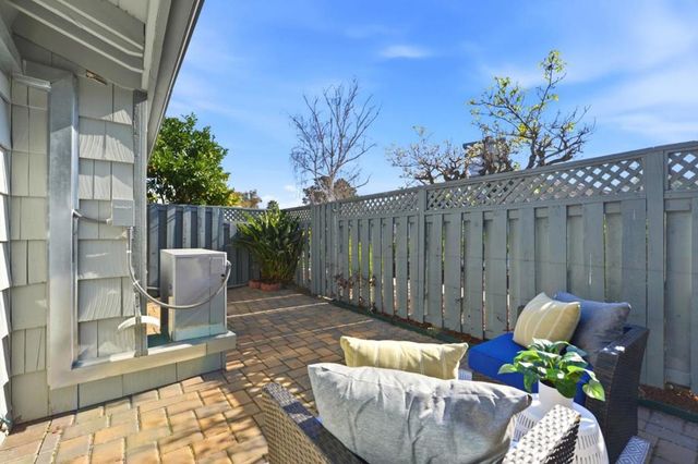 972 Diaz Lane, Foster City, CA 94404