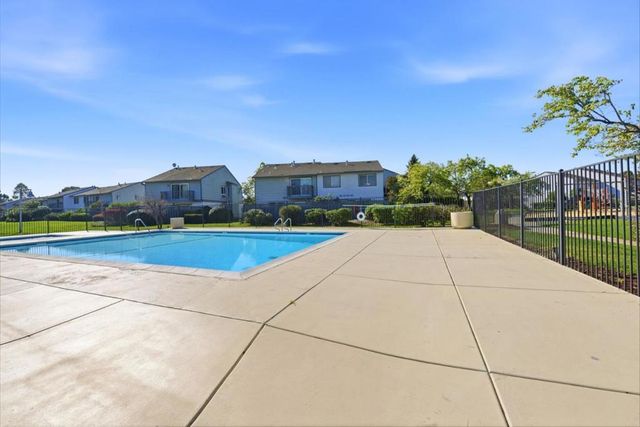 972 Diaz Lane, Foster City, CA 94404