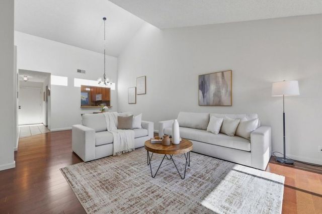 972 Diaz Lane, Foster City, CA 94404