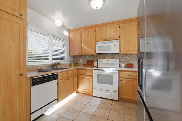 972 Diaz Lane, Foster City, CA 94404