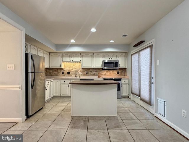 510 QUINCE CT, La Plata, MD 20646