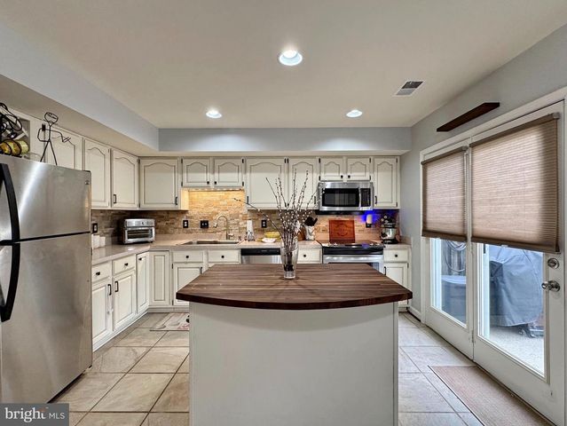 510 QUINCE CT, La Plata, MD 20646