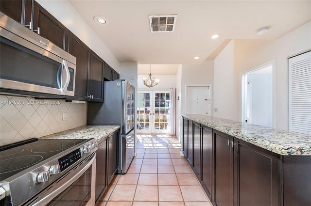 401 SE 11th Ter, Dania Beach, FL 33004