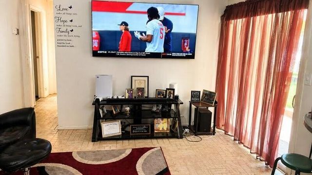 8528 Windsor Drive, Miramar, FL 33025