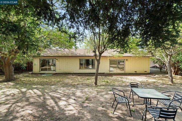 1167 Kaski Ln, Concord, CA 94518