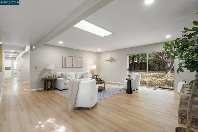 1167 Kaski Ln, Concord, CA 94518