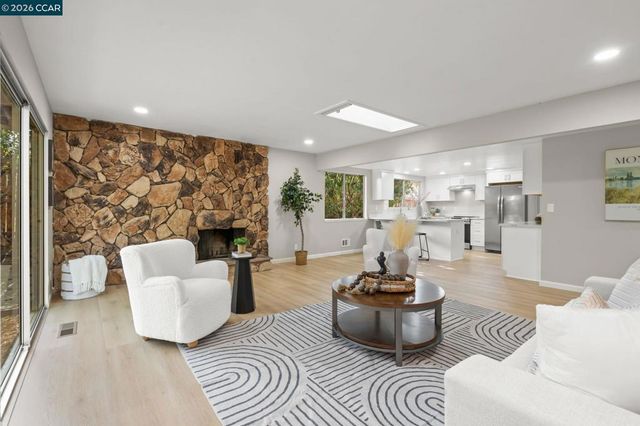 1167 Kaski Ln, Concord, CA 94518