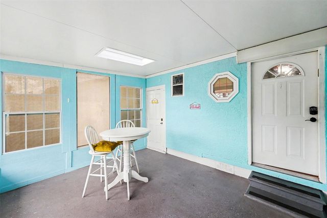 6242 5TH AVENUE N, St Petersburg, FL 33710