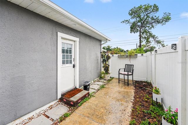 6242 5TH AVENUE N, St Petersburg, FL 33710