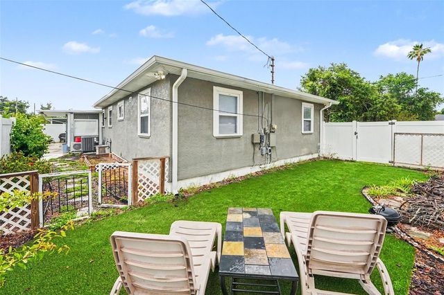 6242 5TH AVENUE N, St Petersburg, FL 33710