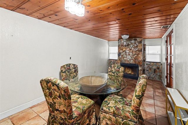6242 5TH AVENUE N, St Petersburg, FL 33710