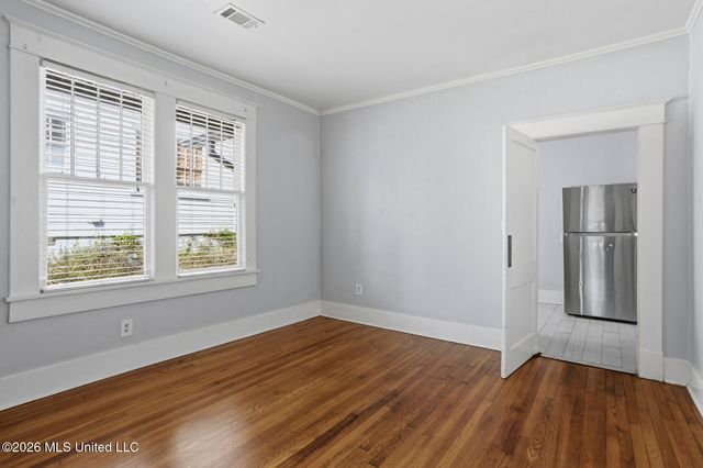 1318 Linden Place, Jackson, MS 39202