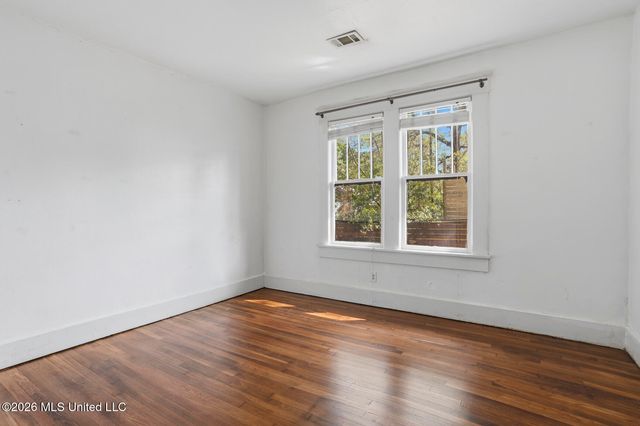 1318 Linden Place, Jackson, MS 39202