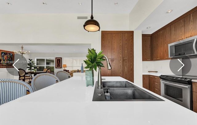 1150 NE 91st St, Miami, FL 33138