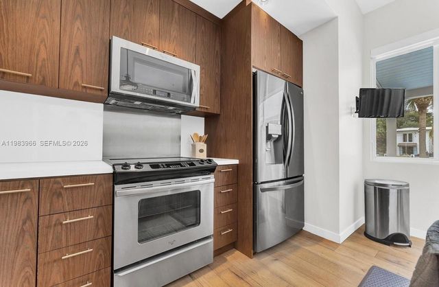 1150 NE 91st St, Miami, FL 33138