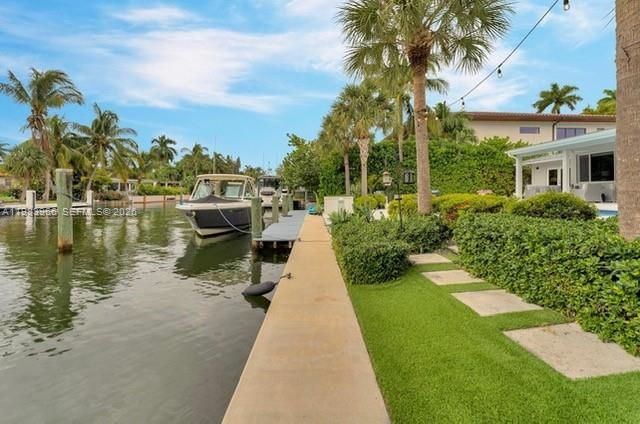 1150 NE 91st St, Miami, FL 33138