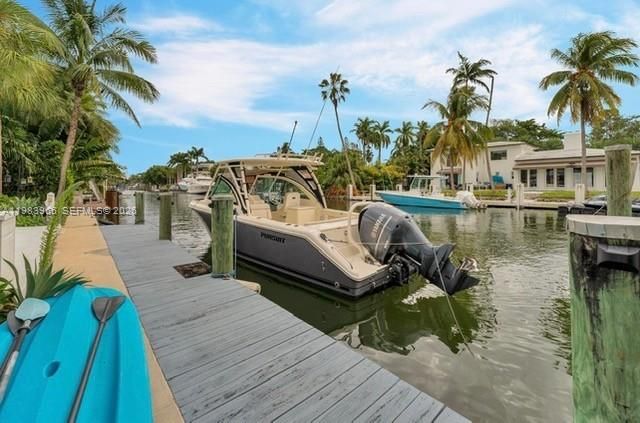 1150 NE 91st St, Miami, FL 33138