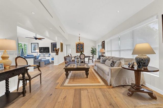 1150 NE 91st St, Miami, FL 33138