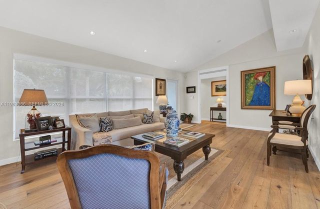 1150 NE 91st St, Miami, FL 33138