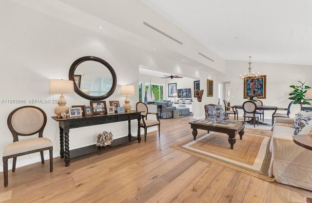 1150 NE 91st St, Miami, FL 33138