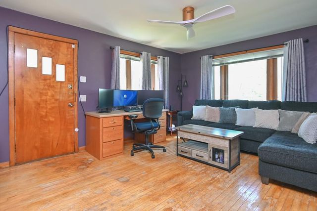 2034 MINERVA STREET, Oshkosh, WI 54901