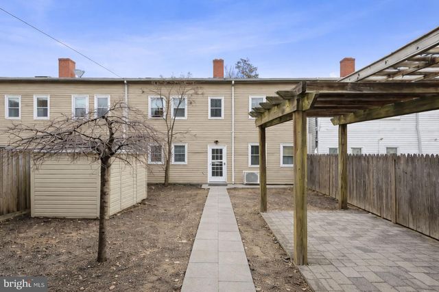 2916 8TH ST NE, Washington, DC 20017