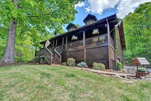 634 Zimmerman RD, Blue Ridge, VA 24064
