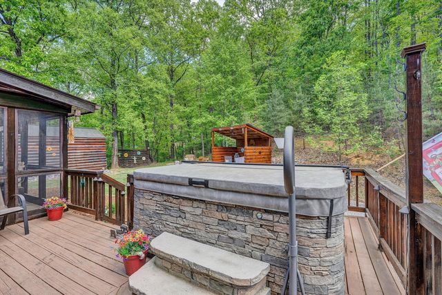 634 Zimmerman RD, Blue Ridge, VA 24064