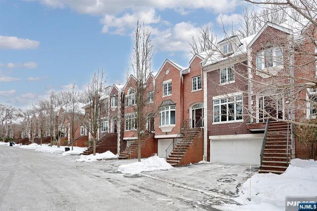 3 Candlewood Drive, Old Tappan, NJ 07675