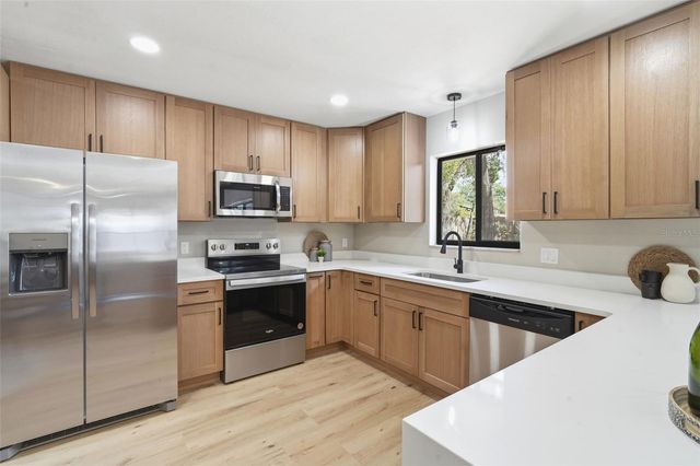 8315 CAMPHOR TREE DRIVE, Orlando, FL 32810