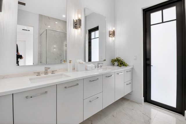 238 NE 12th Street NE, Delray Beach, FL 33444