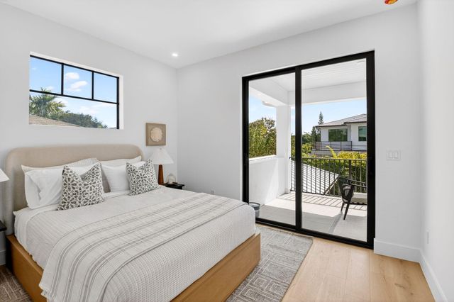 238 NE 12th Street NE, Delray Beach, FL 33444