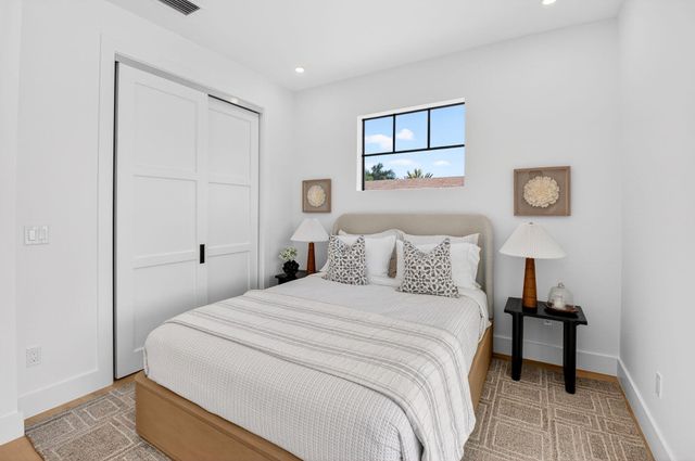 238 NE 12th Street NE, Delray Beach, FL 33444