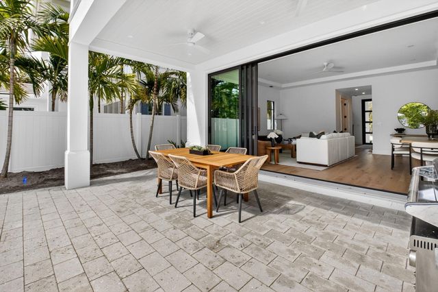 238 NE 12th Street NE, Delray Beach, FL 33444