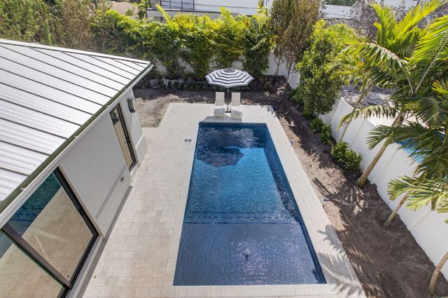 238 NE 12th Street NE, Delray Beach, FL 33444