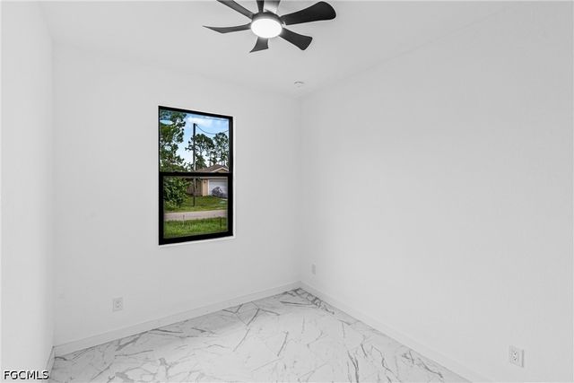 2807 6th ST SW, Lehigh Acres, FL 33976