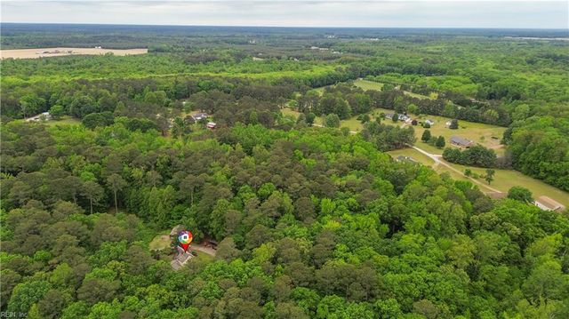 10346 Acorn LN, Smithfield, VA 23430