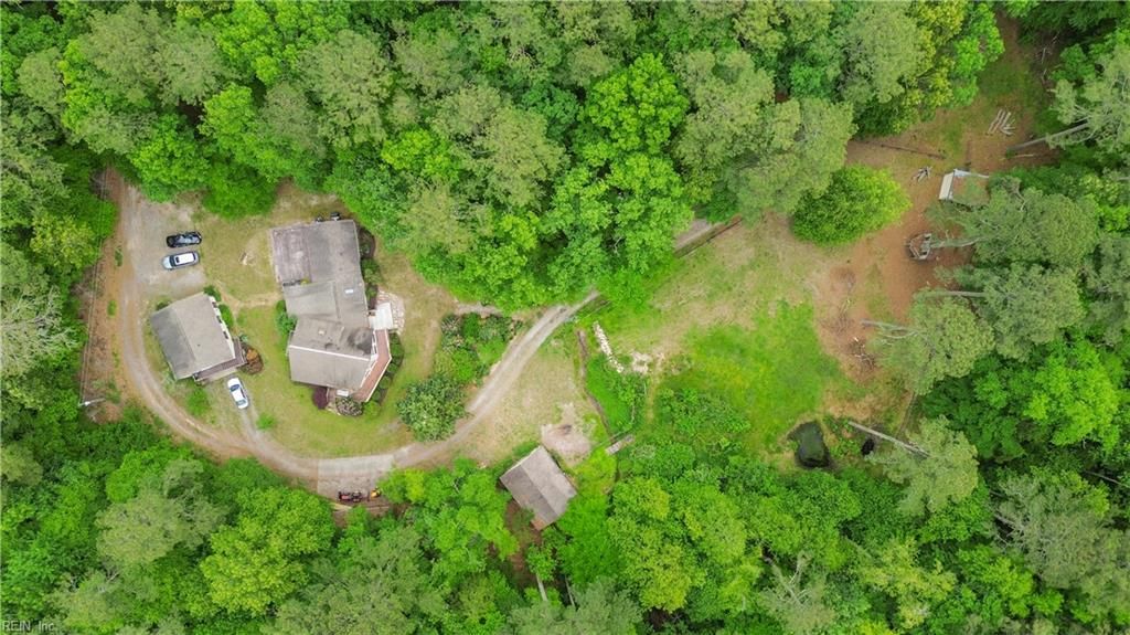 10346 Acorn LN, Smithfield, VA 23430