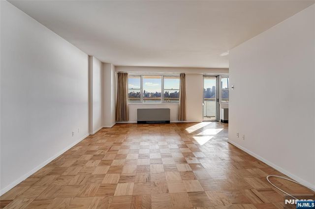 6600 Boulevard East 2C, West New York, NJ 07093