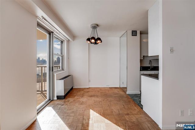 6600 Boulevard East 2C, West New York, NJ 07093