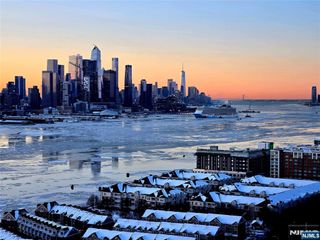 6600 Boulevard East 2C, West New York, NJ 07093