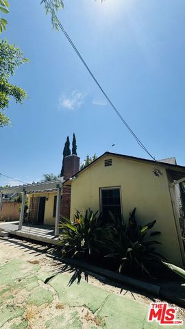12209 Crewe Street, Los Angeles, CA 91605
