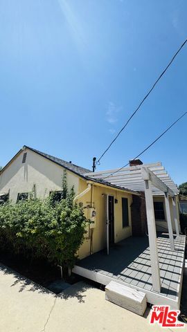 12209 Crewe Street, Los Angeles, CA 91605