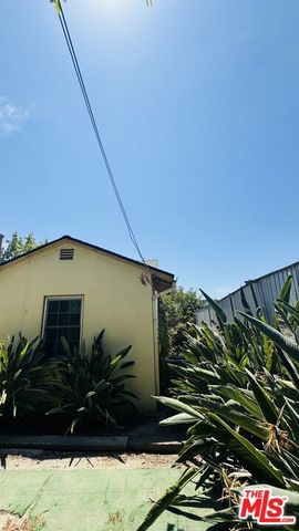 12209 Crewe Street, Los Angeles, CA 91605