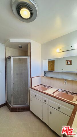 12209 Crewe Street, Los Angeles, CA 91605